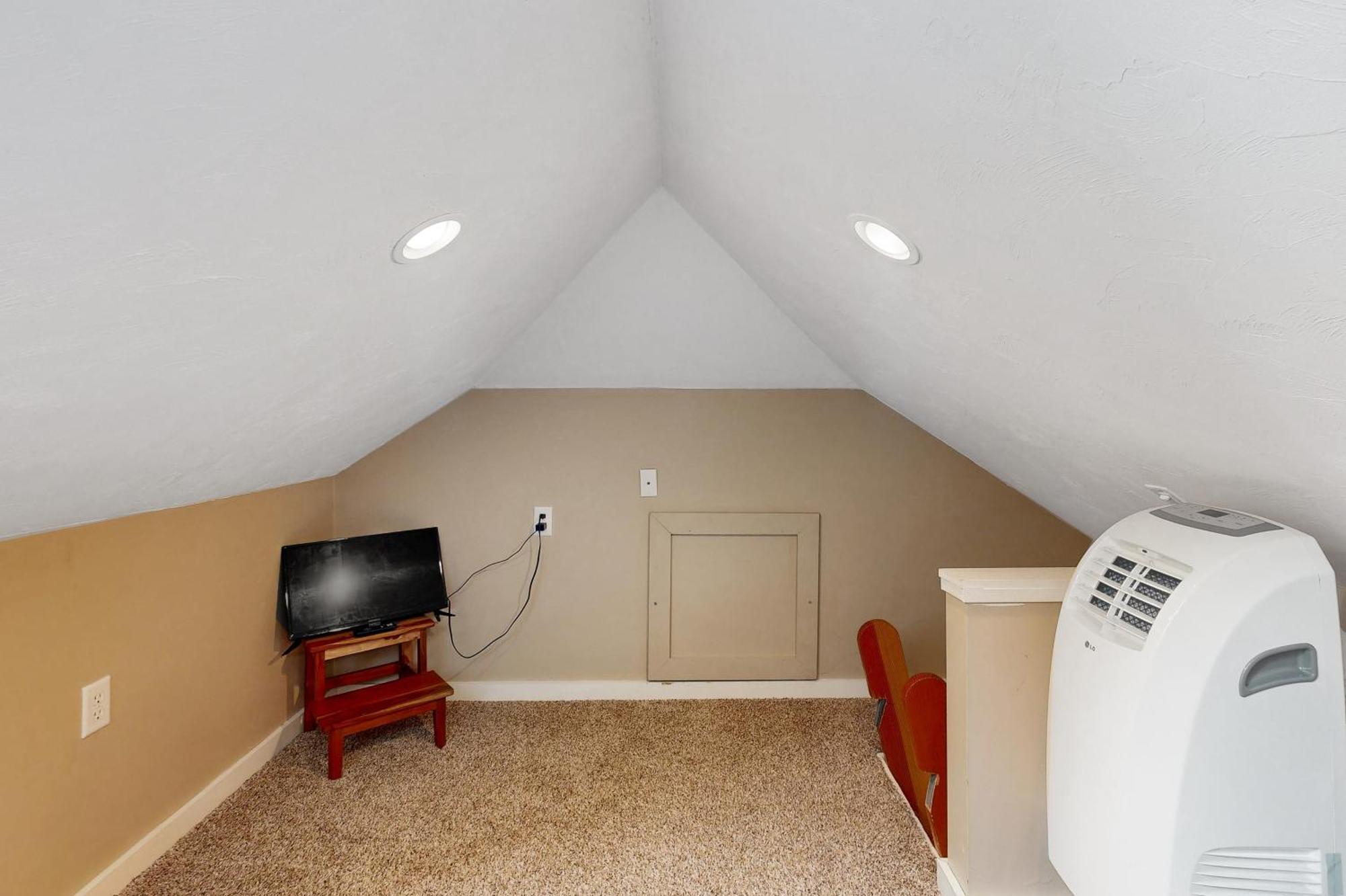 Samoset Condo On Lake Winnipesaukee Gilford Room photo